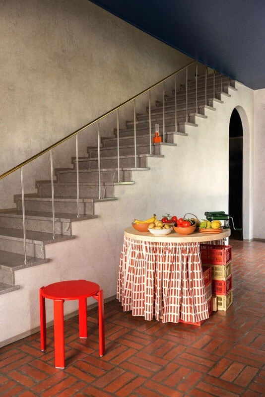 HAY Colour Crate, M, Recycled Plastic, Golden Yellow 2 HAY Colour Crate, M, Recycled Plastic, Golden Yellow - Image 2