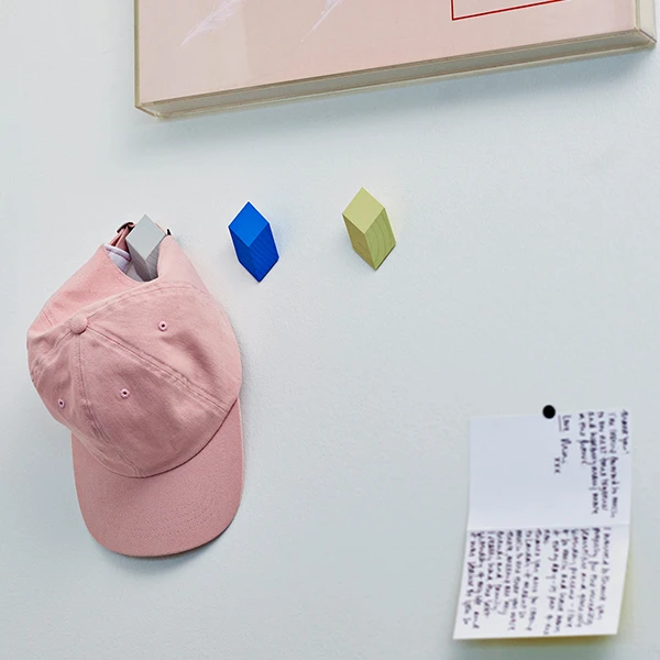 HAY Iso Hook, Cerise Red, 3 Pcs 2 HAY Iso Hook, Cerise Red, 3 Pcs - Image 2