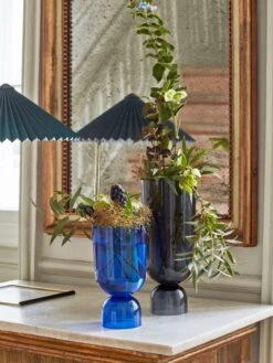 HAY Bottoms Up Vase, S, Electric Blue 11 HAY Bottoms Up Vase, S, Electric Blue -Hay Bottoms Up Vase S eclectic blue Bottoms Up Vase L navy blue Matin Table Lamp green shade