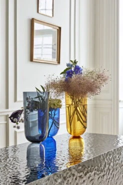 HAY Bottoms Up Vase, L, Navy Blue 11 HAY Bottoms Up Vase, L, Navy Blue -Hay Bottoms Up Vase electric blue S amber L navy blue L 28129