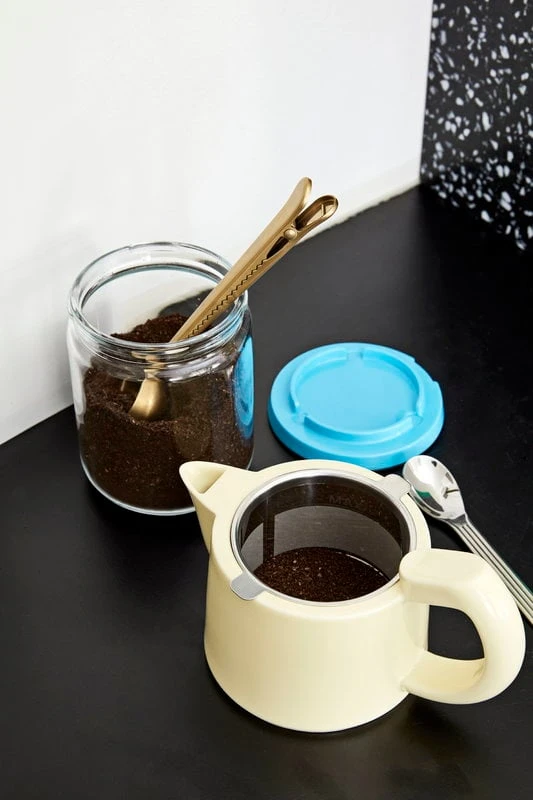 HAY Coffee Pot, Small, Light Yellow 5 HAY Coffee Pot, Small, Light Yellow - Image 5