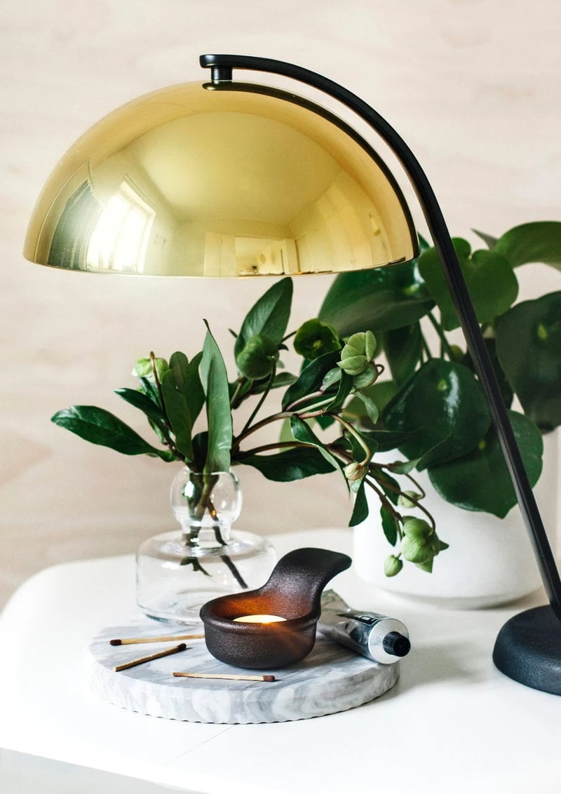 HAY Cloche Table Lamp, Brass 4 HAY Cloche Table Lamp, Brass - Image 4