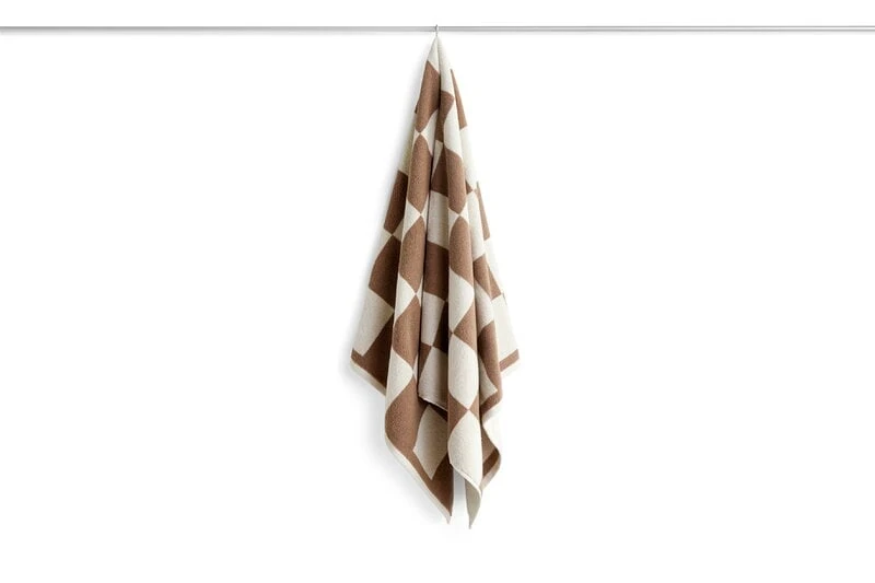HAY Check Bath Towel, Cappuccino 2 HAY Check Bath Towel, Cappuccino - Image 2