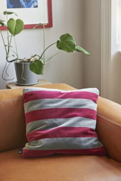 HAY Botanical Family Pot And Saucer, L, Dusty Green -Hay Mags Soft Low silk cognac Soft Stripe Cushion fuchsia Botanical Family dusty green
