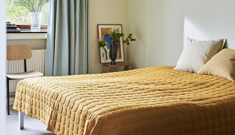 HAY Mega Dot Bed Cover, Mustard 4 HAY Mega Dot Bed Cover, Mustard - Image 4