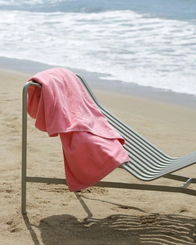 HAY Mono Bath Towel, Pink 4 HAY Mono Bath Towel, Pink - Image 4