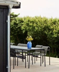 HAY Juice Vase, High, Blue -Hay Palissade Table anthracite Palissade Dining Armchair anthracite Juice Vase high blue