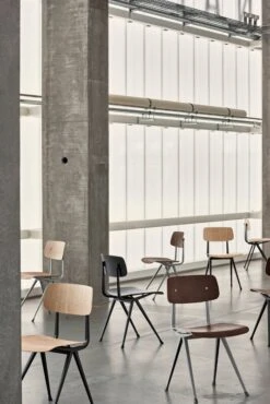 HAY Result Chair, Black - Smoked Oak 9 HAY Result Chair, Black - Smoked Oak -Hay Result Chair Seat smoked and wb lacquer oak Frame black and beige 02